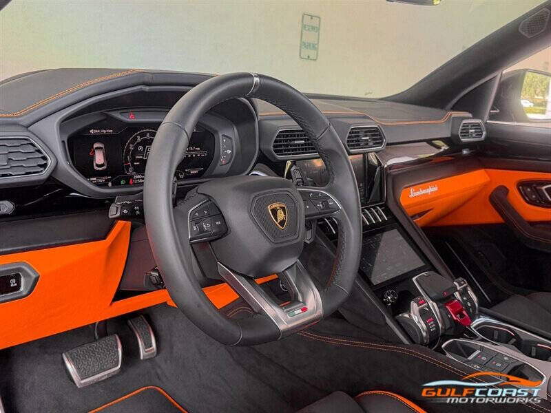 2024 Lamborghini Urus S