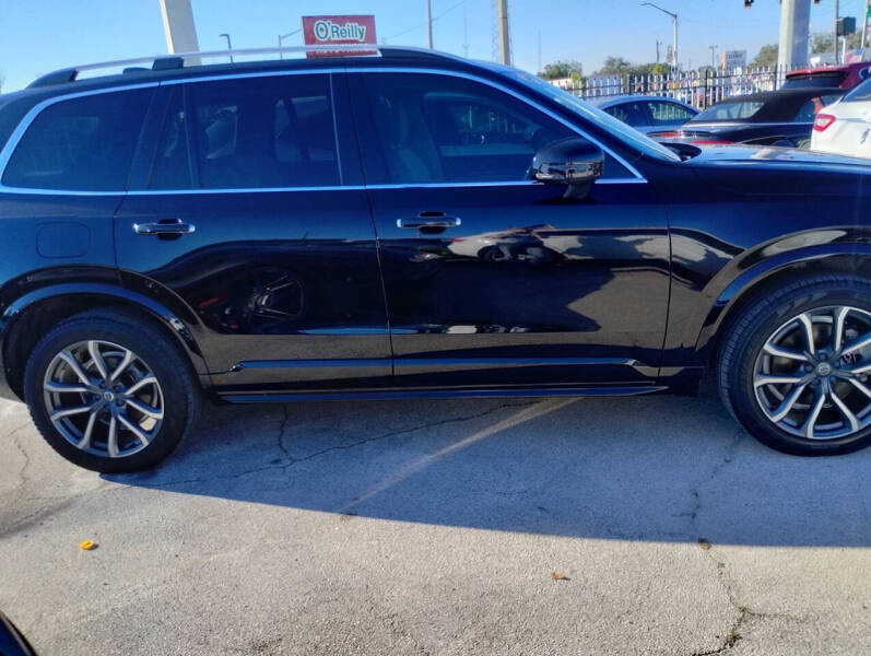 2019 Volvo XC90 T5 Momentum