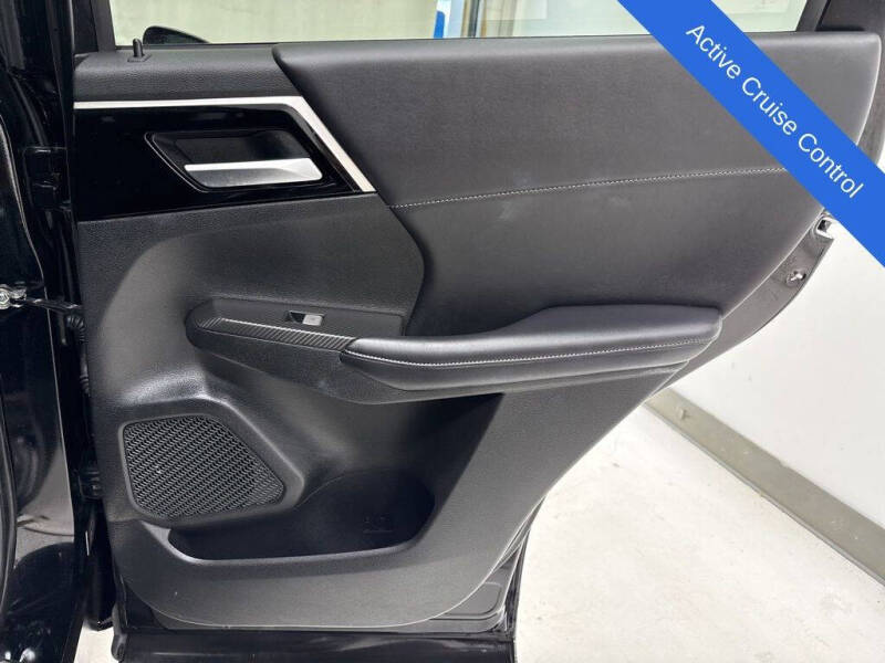 2024 Mitsubishi Outlander PHEV SE