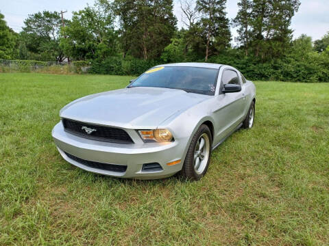 2011 Ford Mustang for sale at LA PULGA DE AUTOS in Dallas TX