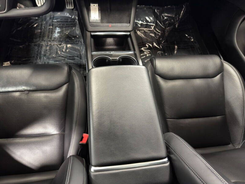 2022 Tesla Model S Plaid