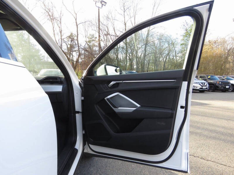 2019 Audi Q3 quattro Premium 45 TFSI