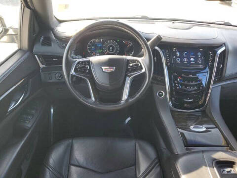 2017 Cadillac Escalade ESV Platinum