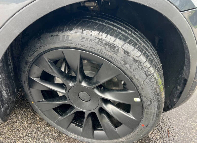 2023 Tesla Model Y Long Range