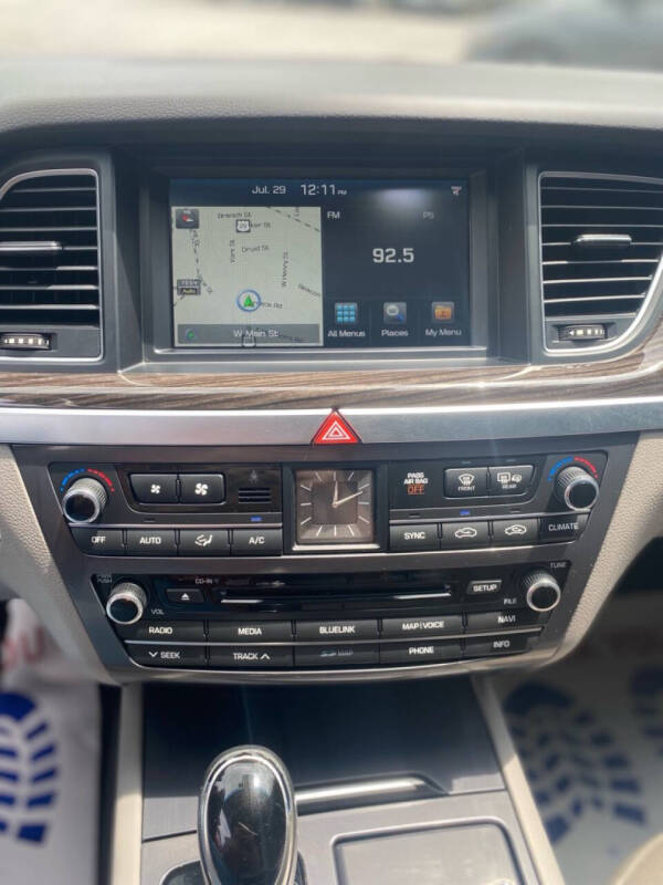 2016 Hyundai Genesis