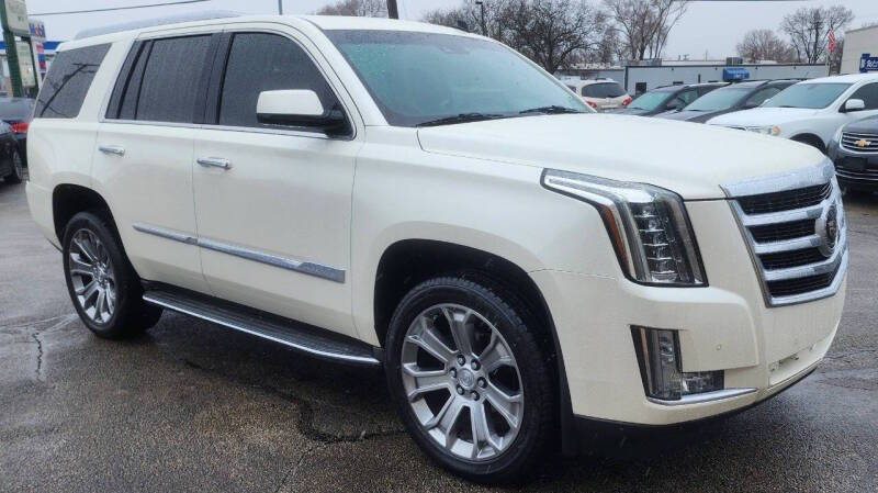 2015 Cadillac Escalade for sale at Grant Park Auto Sales in Rockford IL