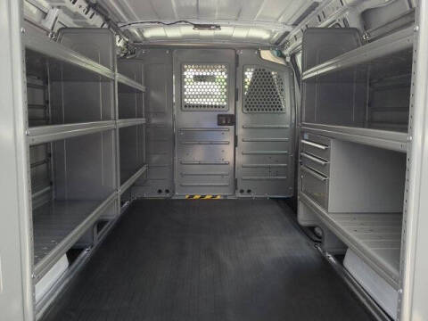 2025 Chevrolet Express 2500