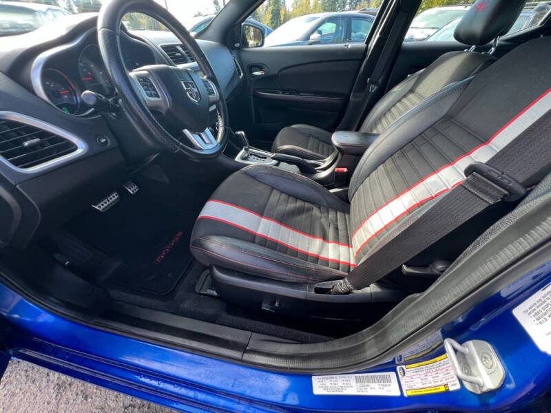 2012 Dodge Avenger R/T
