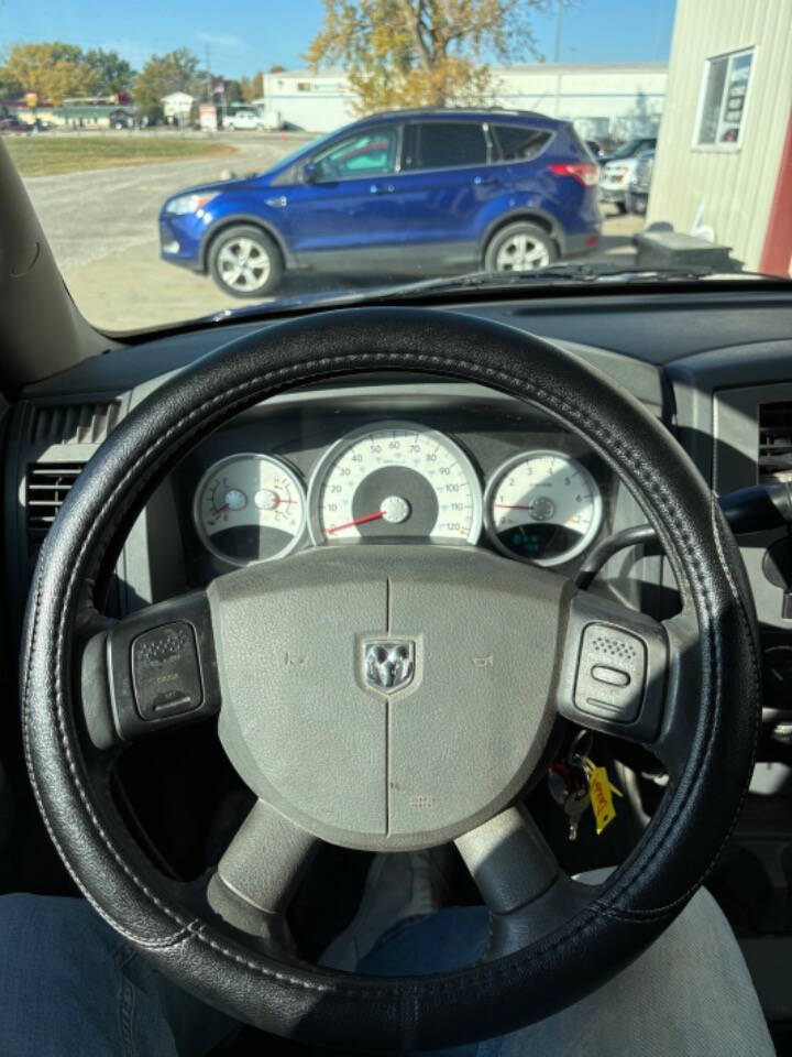 2006 Dodge Dakota for sale at Hawkeye Auto of De Soto LLC in Carlisle, IA