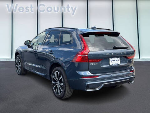 2023 Volvo XC60 B5 Plus Dark Theme