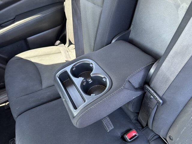 2019 Nissan Pathfinder SV
