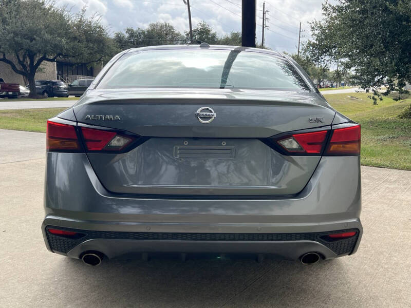 2021 Nissan Altima 2.5 SR