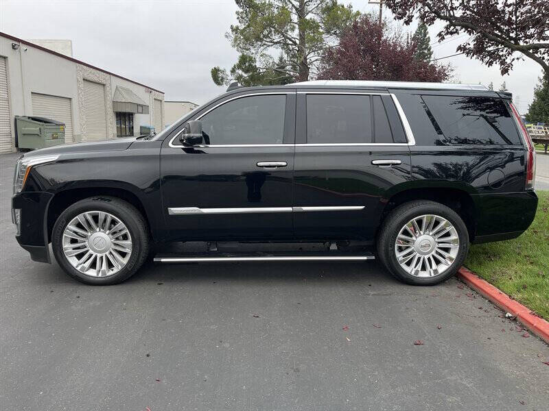 2017 Cadillac Escalade Platinum