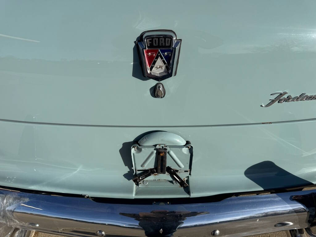 1952 Ford Crestline 120