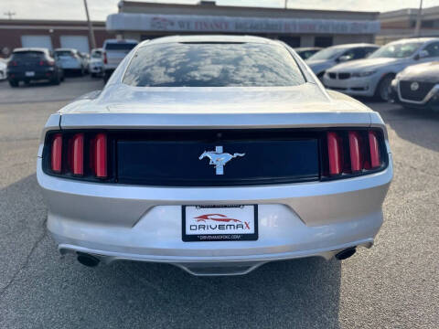 2016 Ford Mustang V6