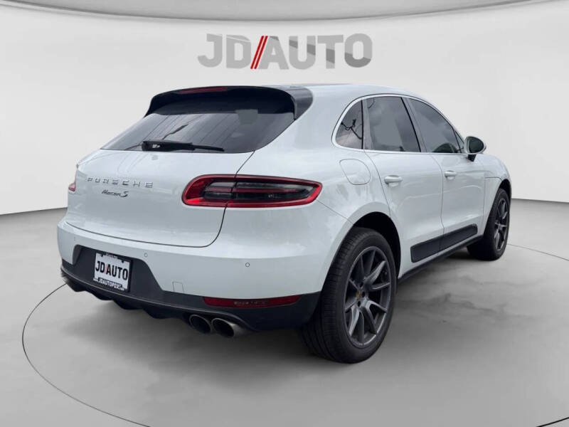 2015 Porsche Macan S