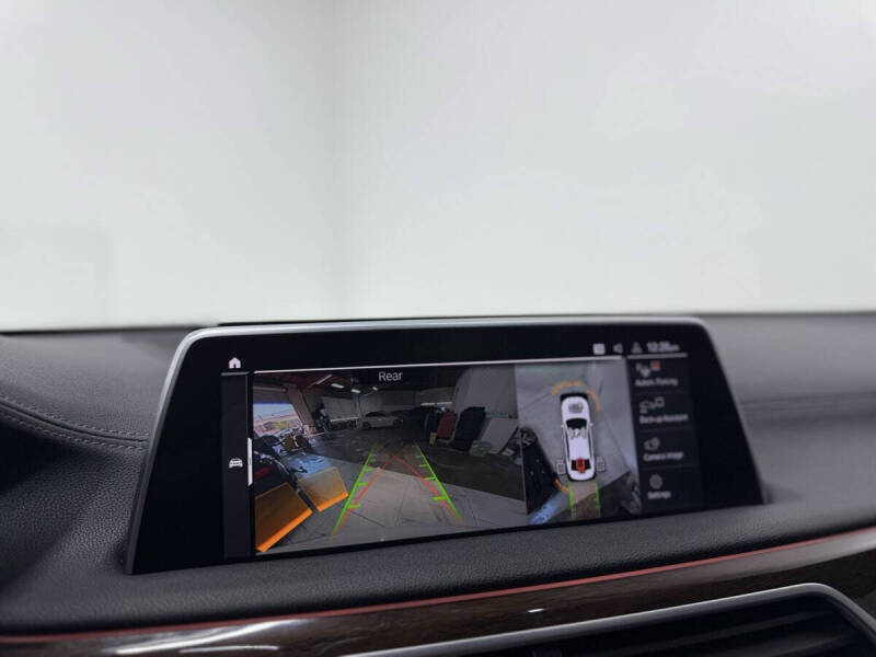 2022 BMW 7 Series 740i