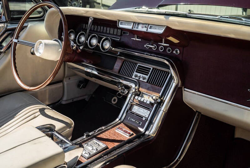 1965 Ford Thunderbird