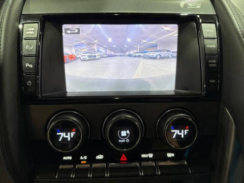 2014 Jaguar F-TYPE V8 S