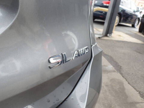 2017 Nissan Rogue SL