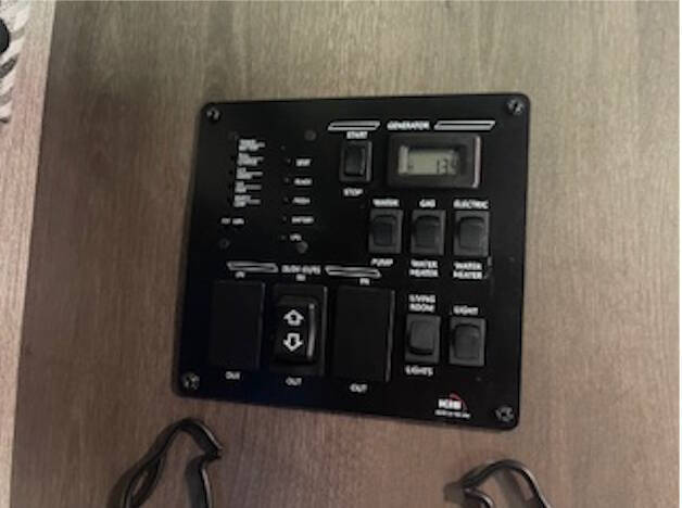 2023 NeXus RV Viper 25