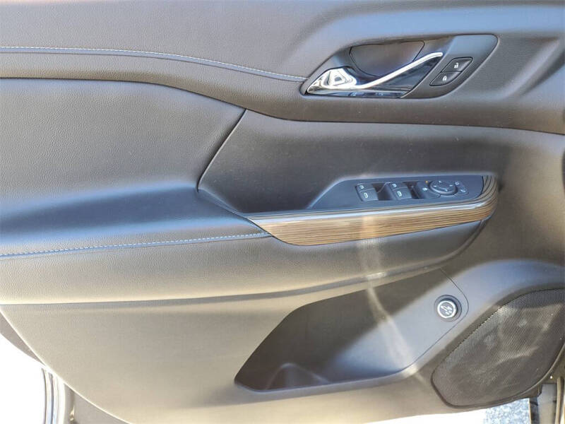 2019 GMC Acadia SLE-2