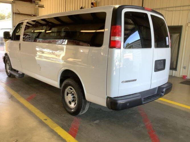 2017 Chevrolet Express LS 3500
