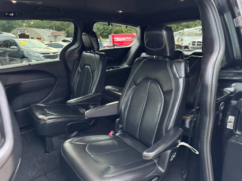 2021 Chrysler Pacifica Touring L