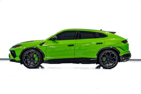 2023 Lamborghini Urus Performante