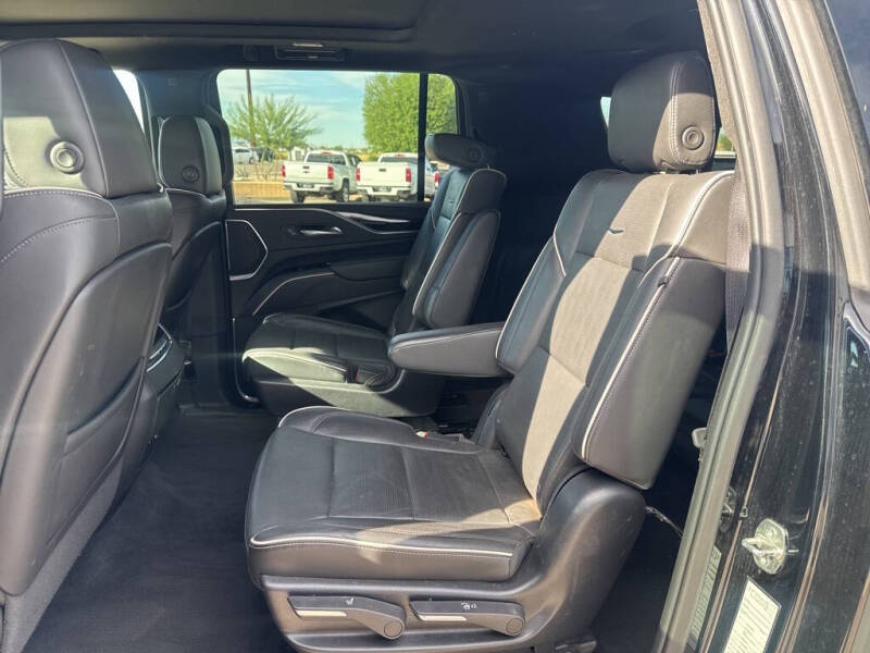 2023 Cadillac Escalade ESV Sport