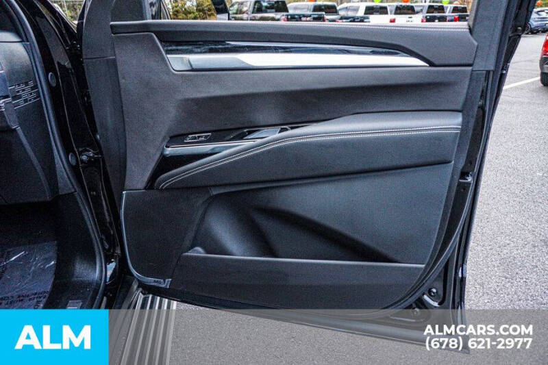 2025 Cadillac Escalade Sport