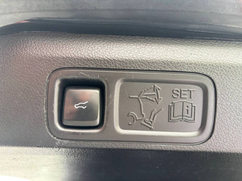 2018 Lincoln Navigator Select