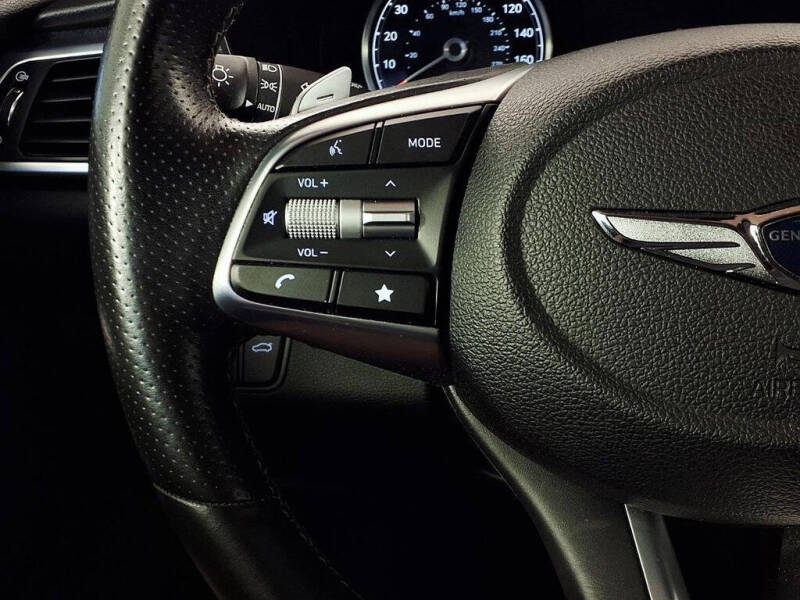 2023 Genesis G70