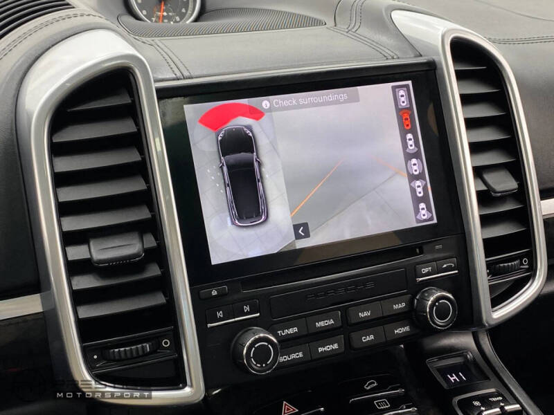 2017 Porsche Cayenne Turbo