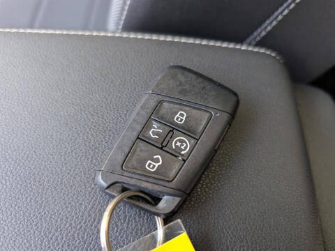 2023 Volkswagen Taos SE