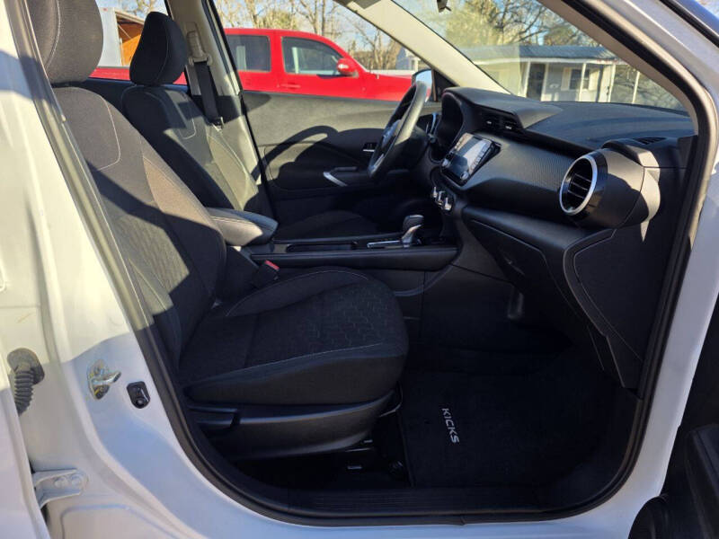 2024 Nissan Kicks SV