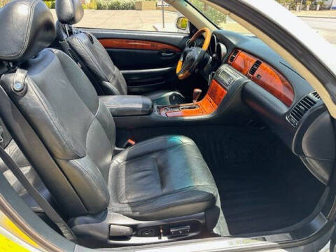 2002 Lexus SC 430