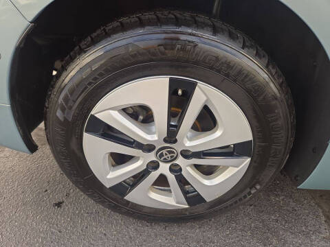 2018 Toyota Prius Three