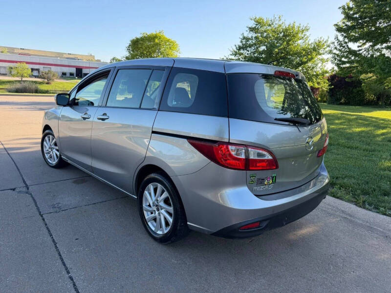 2013 Mazda MAZDA5 Sport