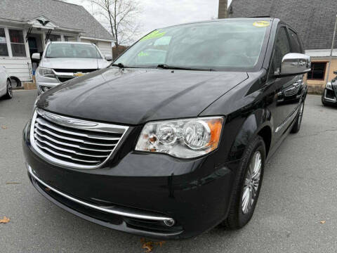 2016 Chrysler Town and Country Touring-L