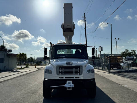 2017 Freightliner M2 106