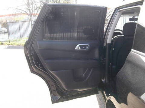 2017 Nissan Pathfinder S