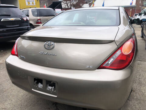 2004 Toyota Camry Solara SE