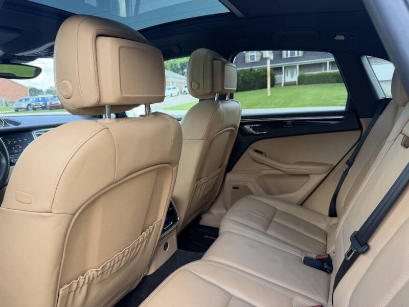 2017 Porsche Macan S