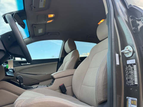 2020 Hyundai Tucson SE