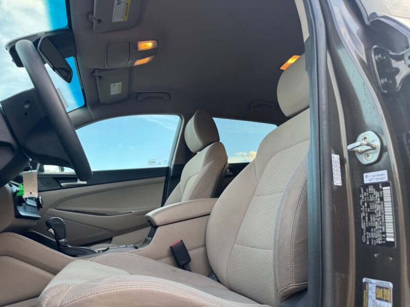 2020 Hyundai Tucson SE