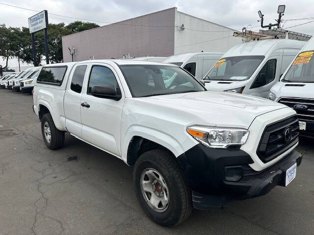 2022 Toyota Tacoma SR