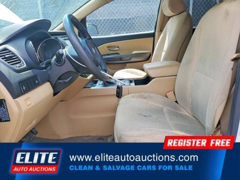 2016 Kia Sedona LX