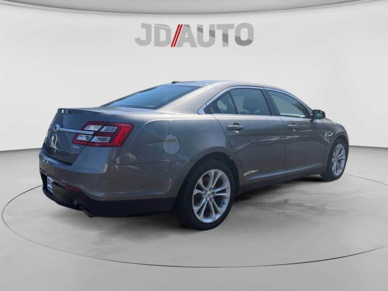 2013 Ford Taurus SEL