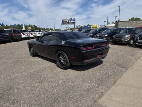 2015 Dodge Challenger SXT